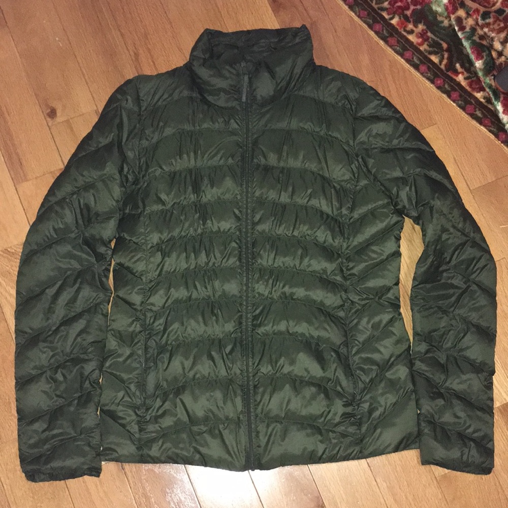 Uniqlo ultra light packable jacket